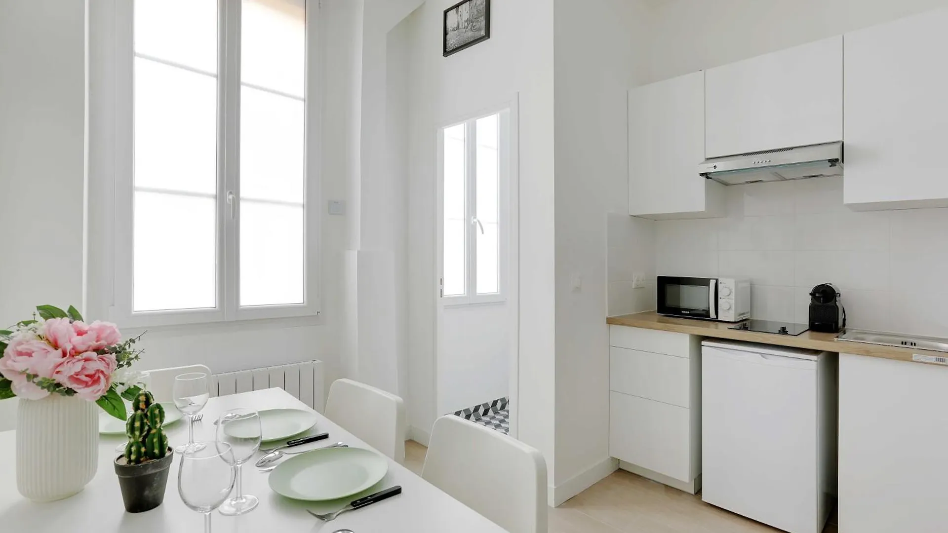 Modern Studio - 4P - Epinettes Apartment Paris France